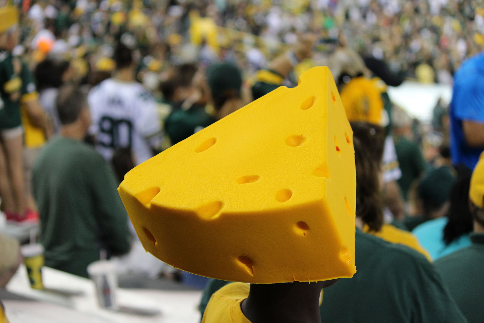 Packers Cheesehead : Why Do Green Bay Packer Fans Wear Cheese Hats Food